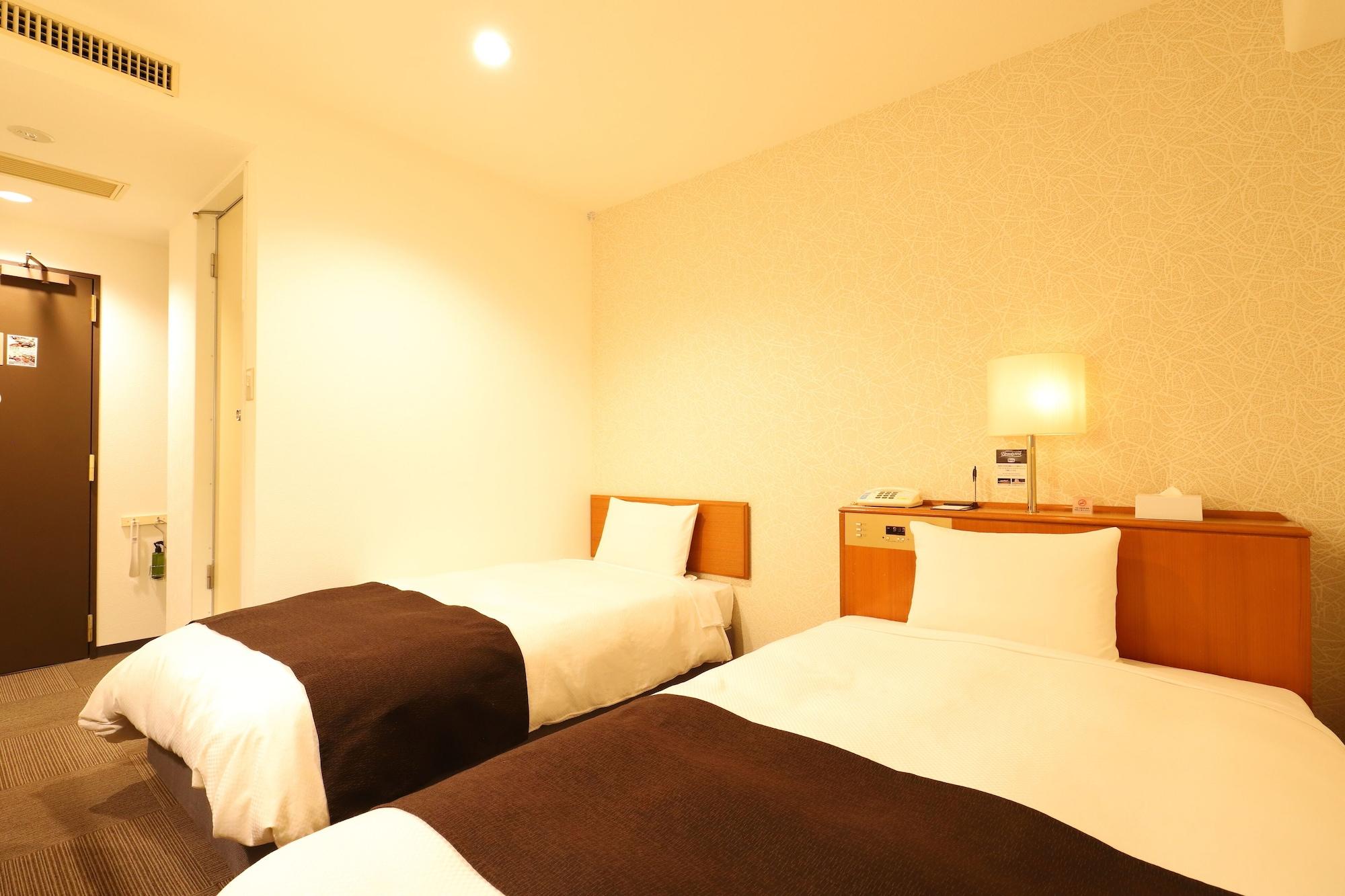 Smile Hotel Tokyo Ayase Ekimae Ngoại thất bức ảnh